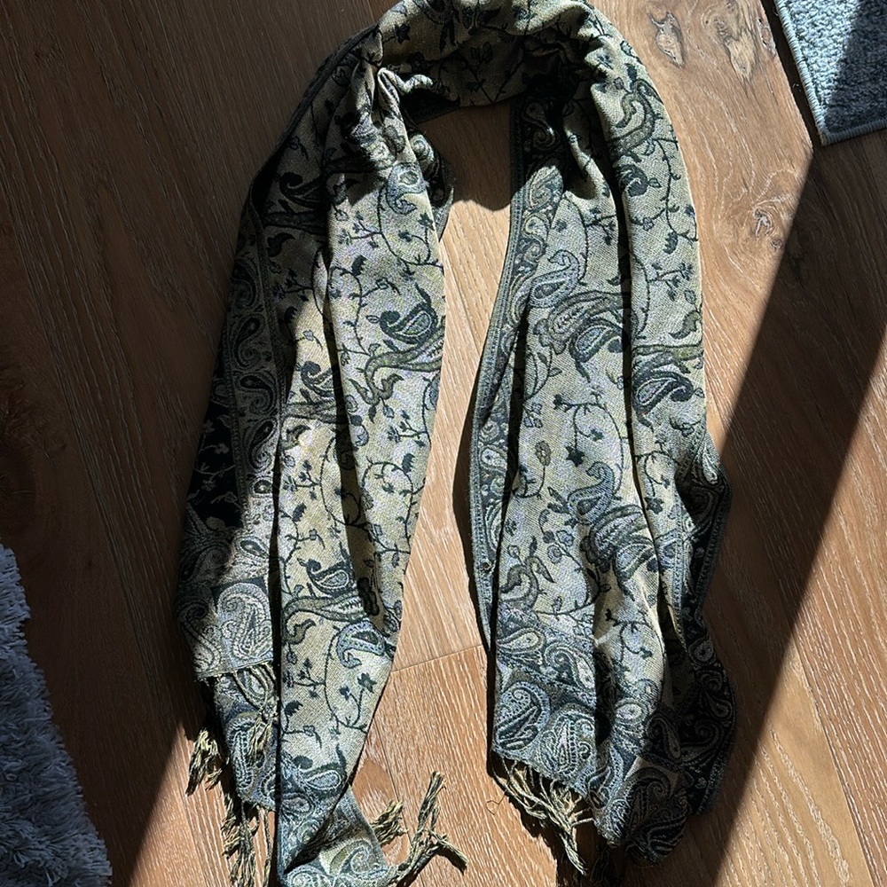 Beautiful black and gold scarf